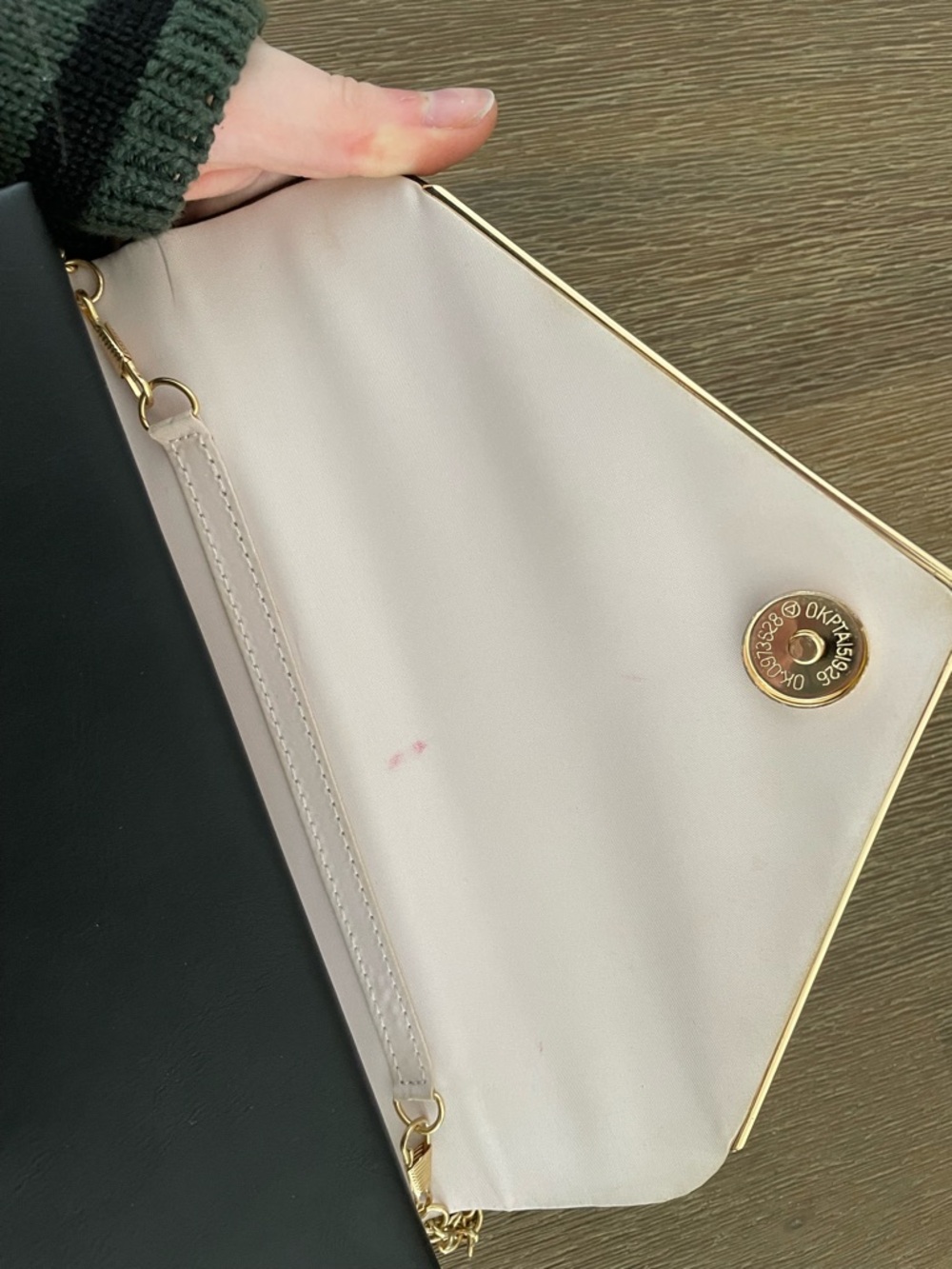 Call It Spring Qweenbee clutch - Picture 8 of 11